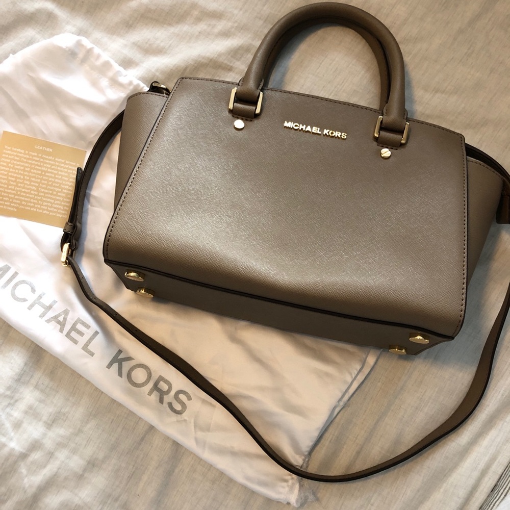 Michael Kors | Selma Leather Medium Satchel